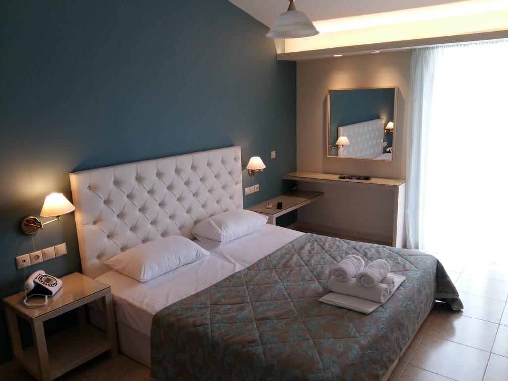 טולון Viaros Hotel Apartments מראה חיצוני תמונה